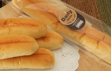 “Daily Bake” แนะนำขนมปังซอฟเฟรนช์เบรดไส้ครีมรสนม