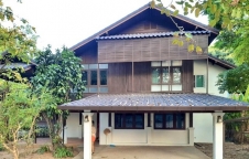 For sale big beautiful wooden house Chiang mai.