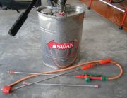 ปั๊มพ่นยาสะพายหลัง แสตนเลส มือโยก SWAN SA-17 P3  16.5L