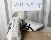 ขาย onitsuka nippon made สีบุรินทร์ ซื้อมาใส่ไม่ได้ 7500 บ. ของแท้ 100%