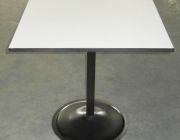 โต๊ะอาหาร โครงขาเหล็ก จานปั๊มกลม โต๊ะหน้าสี่เหลี่ยม ขนาด 75 x 75 ซม. สีขาว ความ