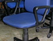 เก้าอี้สำนักงานมือสองมีจำนวน4 Brand Modernfor